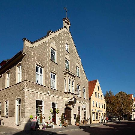 Weinstube Sinas Brettl Hotel เนิร์ดลิงเงน ภายนอก รูปภาพ