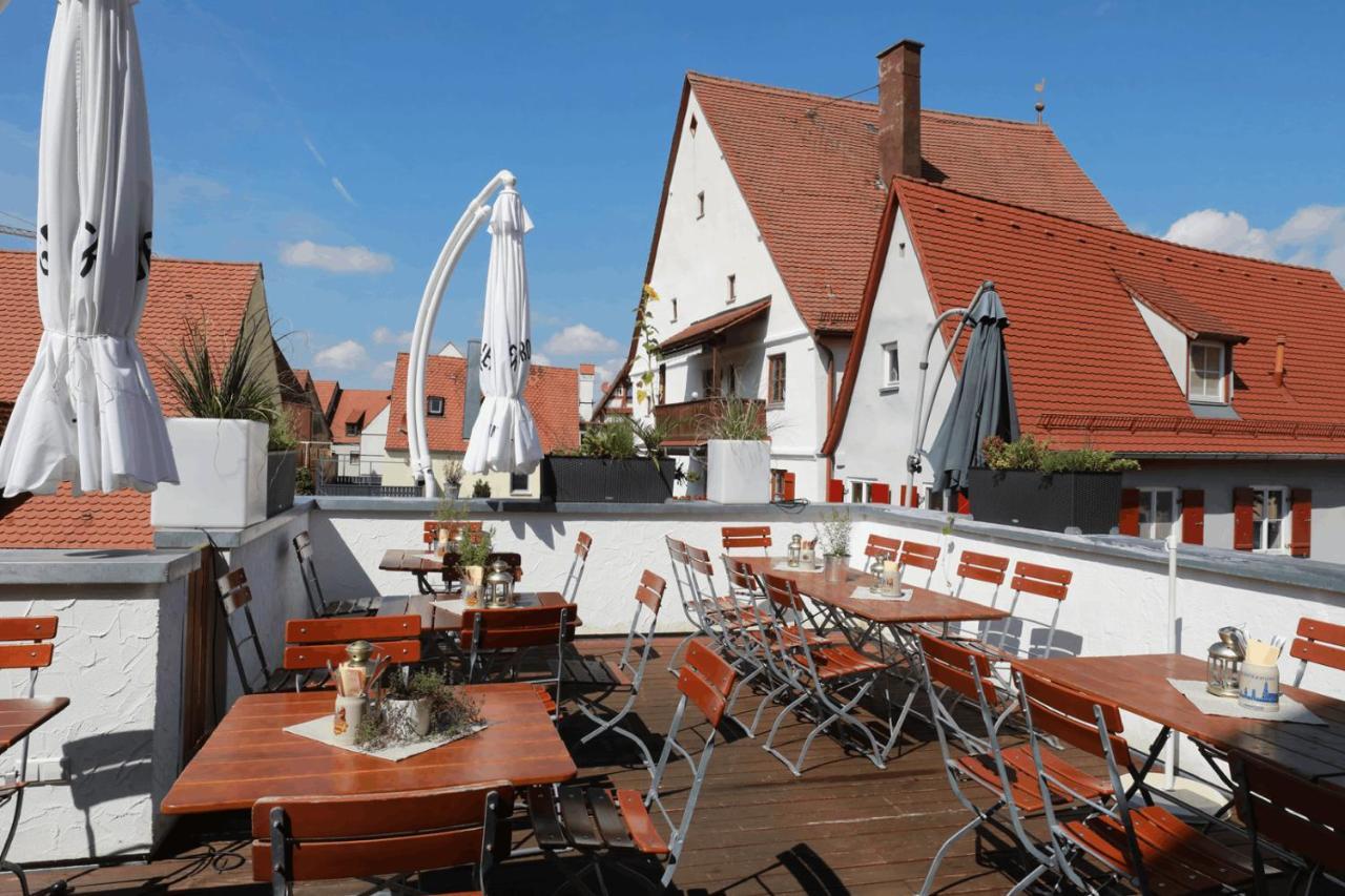 Weinstube Sinas Brettl Hotel เนิร์ดลิงเงน ภายนอก รูปภาพ